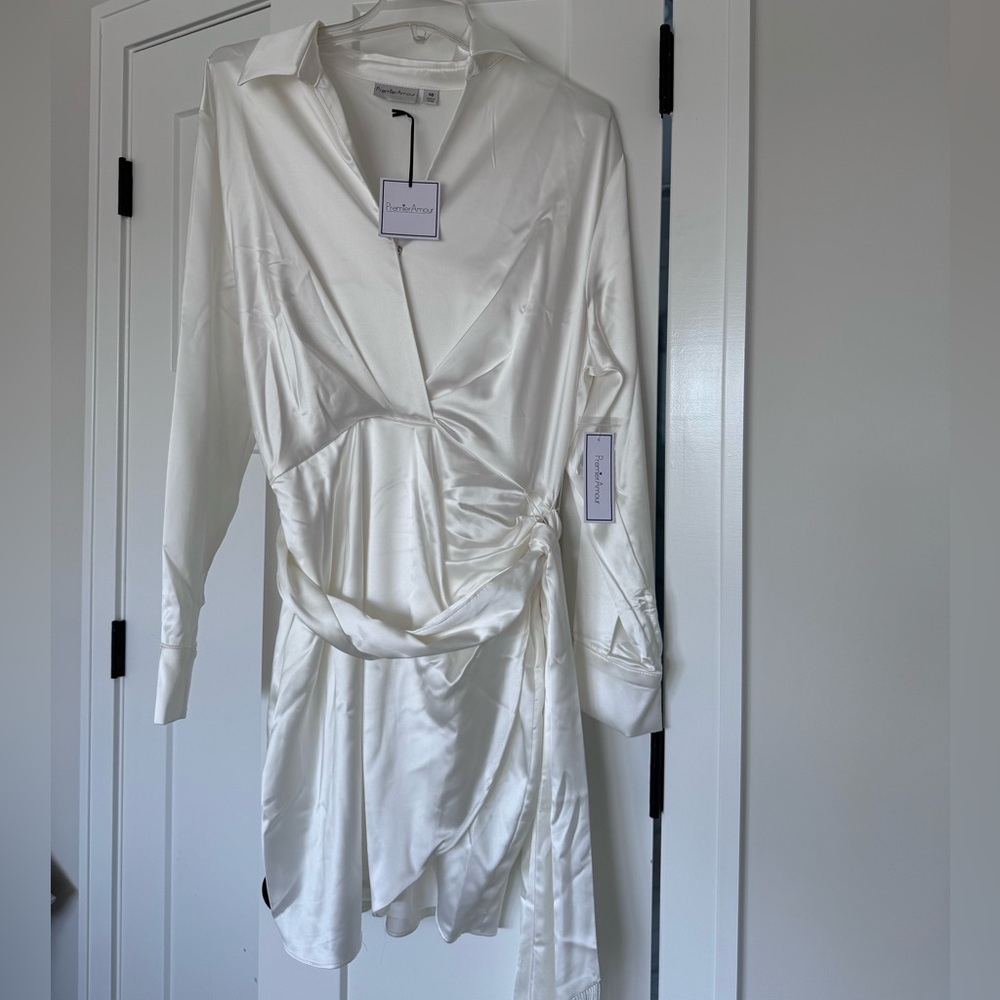 Shiny cream dress with tassel belt